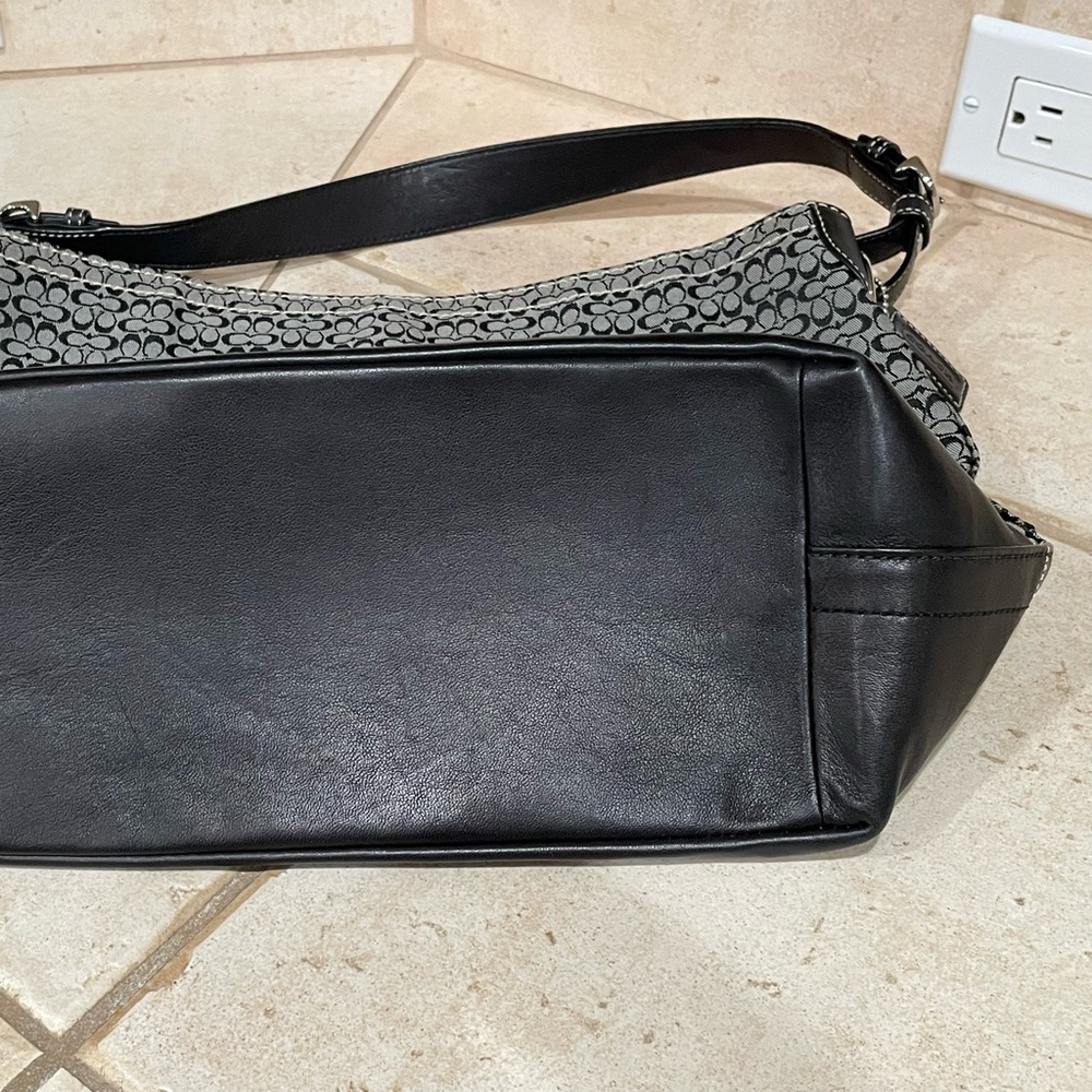 Authentic Coach Handbag - Picture 7 of 7